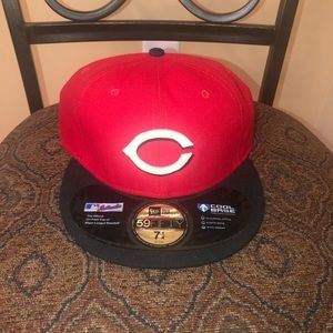 Cincinnati Reds New Era Fitted hat